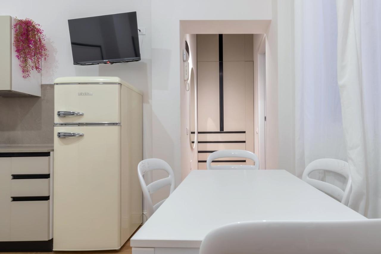 Nuovo Intimo Apt A 10Min Dal Duomo - Homeunity มิลาน ภายนอก รูปภาพ