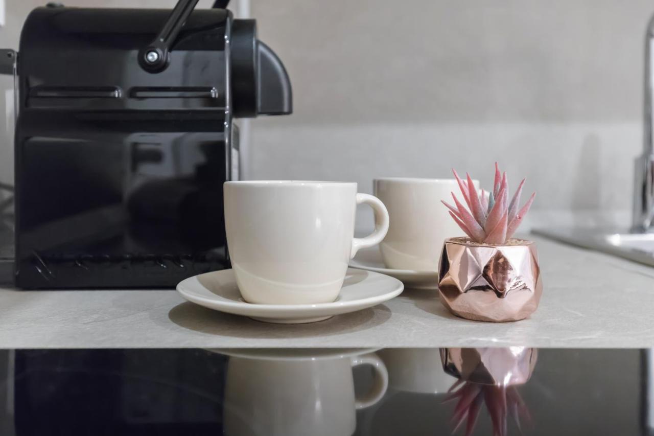Nuovo Intimo Apt A 10Min Dal Duomo - Homeunity มิลาน ภายนอก รูปภาพ